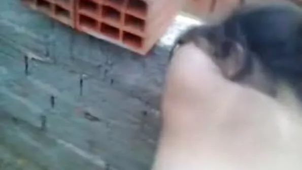 Вместо скуката в карантината, момичето избира свирки клипове да суче пишка и да се чука хубаво.